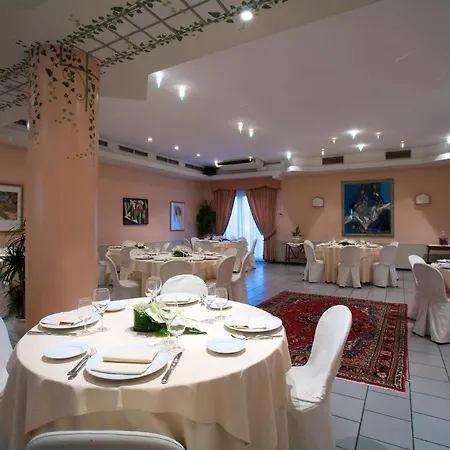 Otel Giardino San Lorenzo in Campo