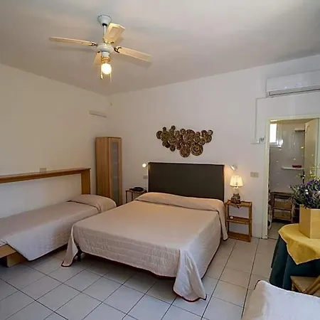 Giardino Hotel 3*