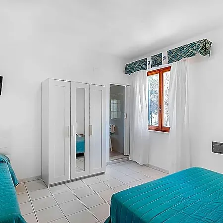 Giardino Hotel 3*