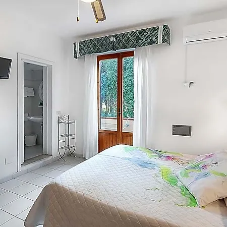Giardino Hotel 3*